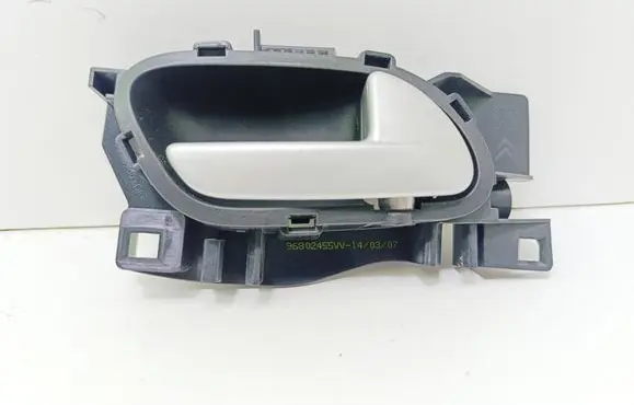 Peugeot 207 Front door interior handle 96802455