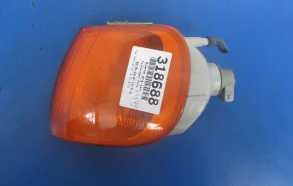 Volkswagen Polo III 6N 6N2 6NF Front indicator light