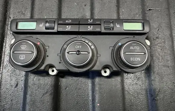 Volkswagen Touran I Climate control unit 74641451