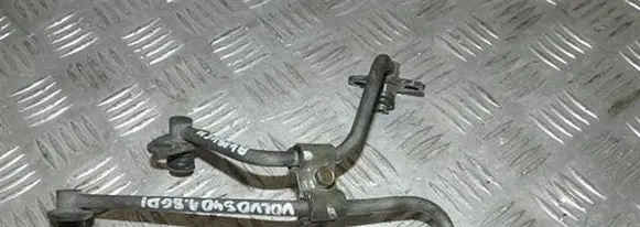 Volvo S40, V40 Fuel line pipe