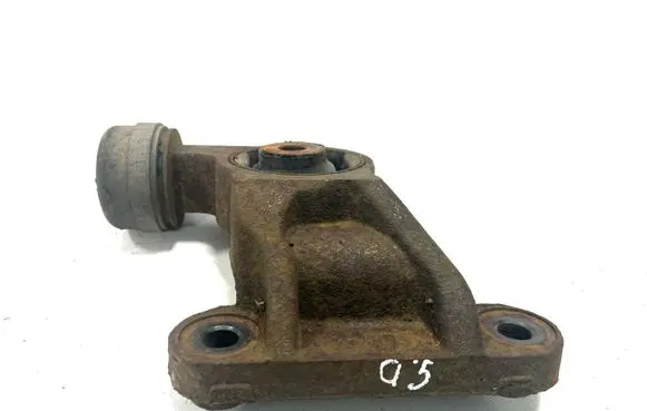 Mazda CX-7 Rear differential mounting bracket 