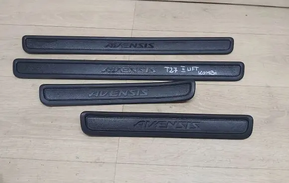 Toyota Avensis T270 Thresholds for All-terrain vehicles 6791105040 6791205040
