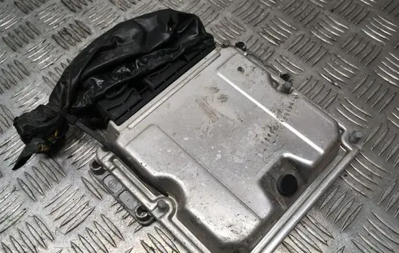 Citroen Xsara Engine control unit/module 0281011084 9647693180 9640938680