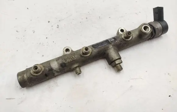 Volkswagen Phaeton Fuel main line pipe F00R001823