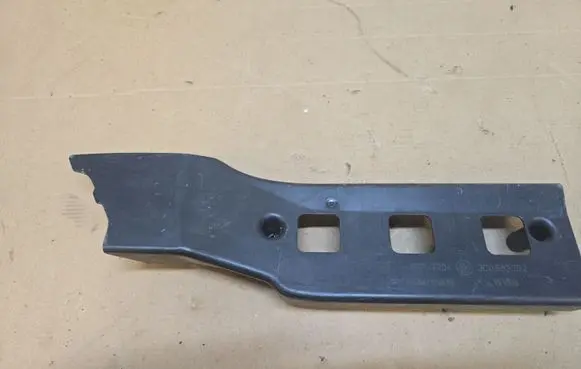 Volkswagen PASSAT B6 Other exterior part 3C0863752
