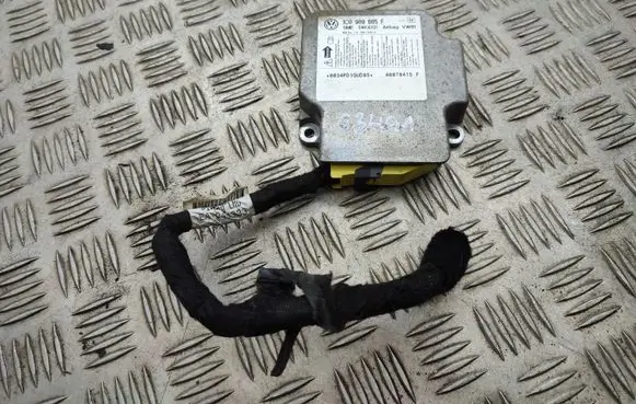 Volkswagen Sharan Airbag control unit/module 1C0909605F