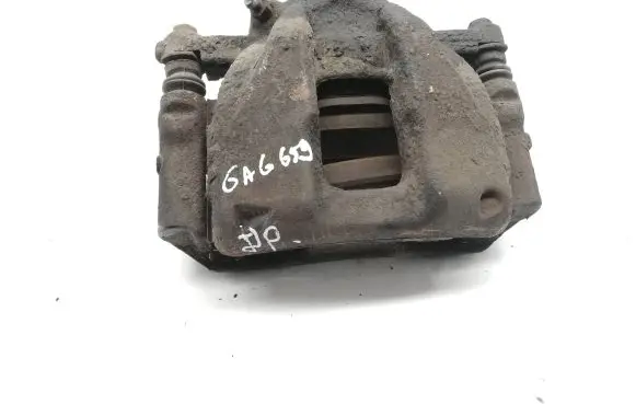 Honda CR-V Front brake caliper