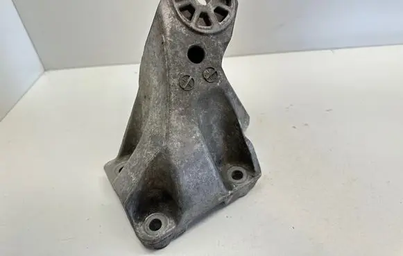 Audi Q7 4L Engine mounting bracket 7L6199308B AC46000