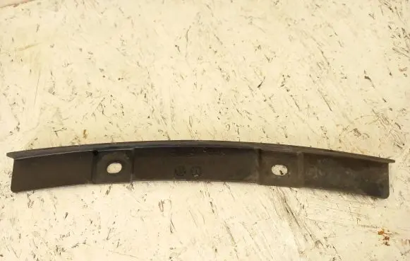 Front bumper lip