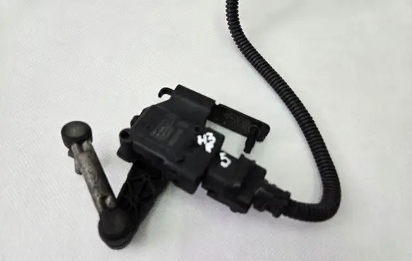 Renault Espace VI Headlight/headlamp level sensor 538218910R
