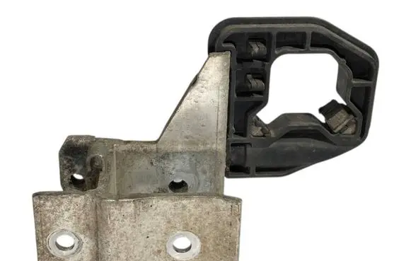 BMW 1 F20 F21 Radiator mount bracket 7600540