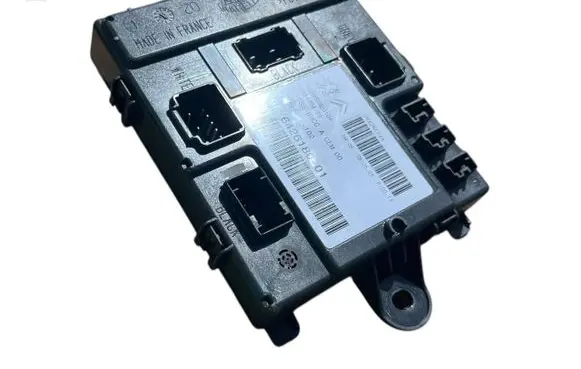 Citroen C4 II Picasso Tailgate/trunk control unit/module 9676426180 503950820104