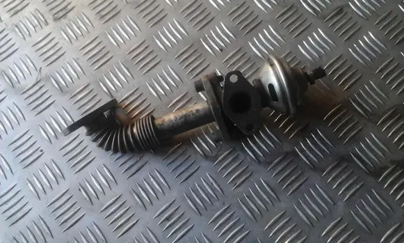 Audi A6 S6 C5 4B EGR valve 028131501e