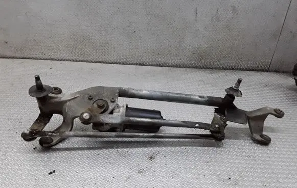 Nissan Primera Front wiper linkage and motor 28810AU310