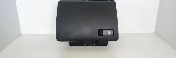Volkswagen PASSAT B6 Glove box 3C1857114 T0024226 P0108696