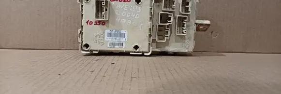Toyota Avensis T250 Fuse module 82641CA020F 905761 82641CA020
