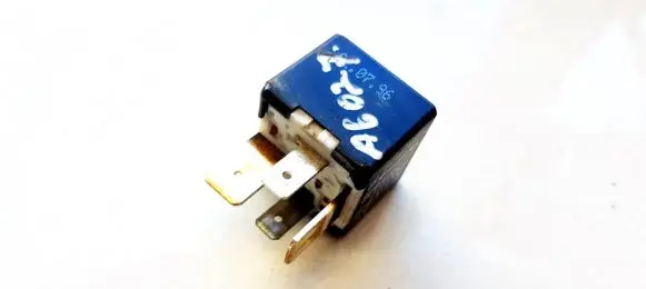 Audi A4 S4 B5 8D Other relay 443951253J