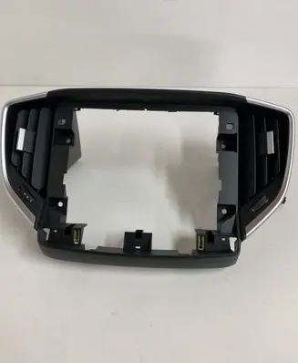Maserati Ghibli Quarter panel pressure vent 08904001