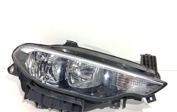 Fiat Tipo Headlight/headlamp 