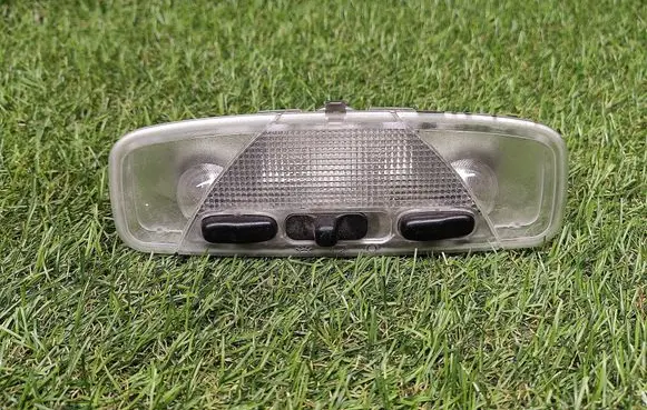 Ford Mondeo Mk III Front seat light XS4113K767AC 150547