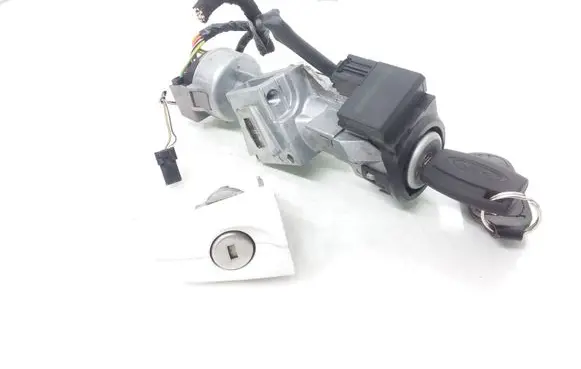 Ford Focus Ignition lock 3M513F880AD 6E5T15607BA
