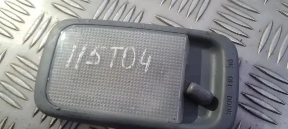 Toyota RAV 4 (XA20) Rear seat light