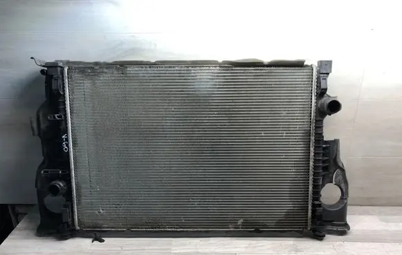 Volvo V60 Coolant radiator