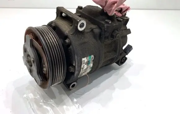 Volkswagen PASSAT B6 Air conditioning (A/C) compressor (pump) 1K0820859F