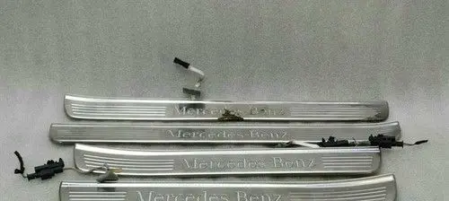 Mercedes-Benz S W222 Front door trim (molding) A2226805335
