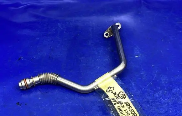 Nissan Qashqai Turbo turbocharger oiling pipe/hose 80558R
