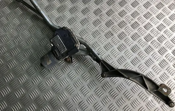 Mercedes-Benz E W211 Front wiper linkage and motor 2118200142 3397020549