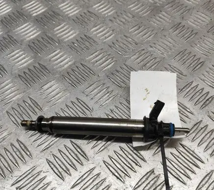 Mercedes-Benz GL X166 Fuel injector A2780700687 0261500065