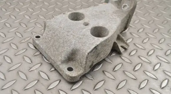 BMW Z4 E89 Engine mounting bracket 6785695
