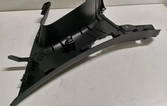 Dodge Durango (C) pillar trim