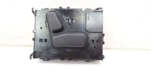 Alfa Romeo Giulia Seat control switch 50544687