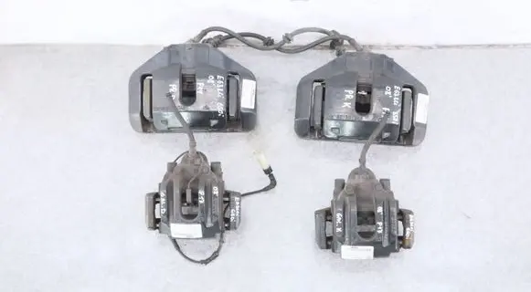 BMW 6 E63 E64 Front brake caliper 6756303 6756304 6753679