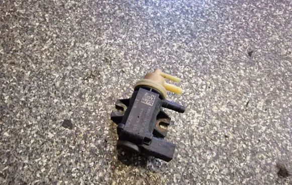 Volkswagen Tiguan Turbo solenoid valve