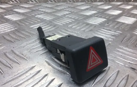 Audi A4 S4 B7 8E 8H Hazard light switch 8H0941509