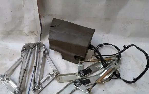Volkswagen Phaeton Tailgate hydraulic set 3D5827785