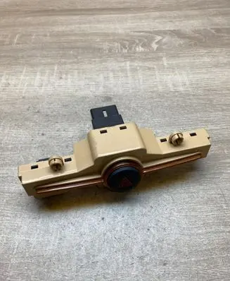 KIA Carens III Hazard light switch 937901D000