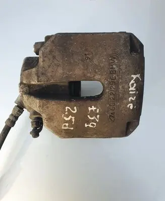 BMW 5 E39 Front brake caliper