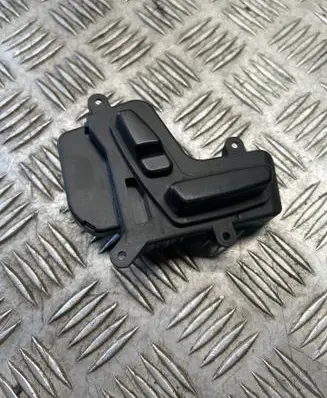 Mercedes-Benz E W211 Seat control switch 2118701110