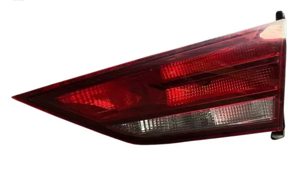 Audi A3 S3 8V Tailgate rear/tail lights 8V5945094