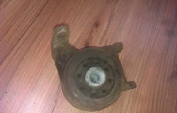 Ford Mondeo MK II Engine mount bracket 97bb6p082ca