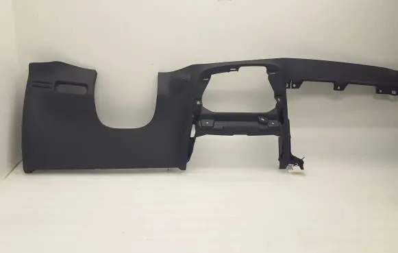 Dashboard lower bottom trim panel