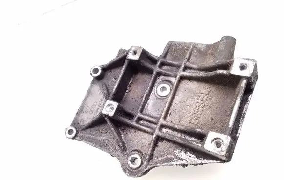 Volkswagen PASSAT B5 A/C compressor mount bracket 028260885A