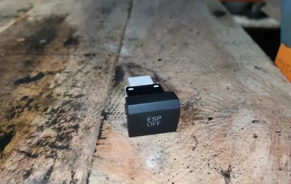 ESP (stability program) switch