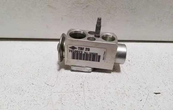 Land Rover Discovery Sport Air conditioning (A/C) expansion valve 7010973 326508