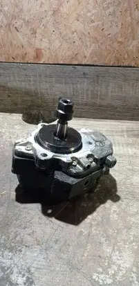 BMW 1 E82 E88 Fuel injection high pressure pump 0445010045
