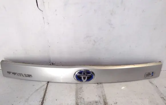 Toyota Prius (XW30) Trunk door license plate light bar 7680147070 7681147070